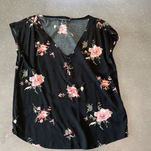Abercrombie & Fitch blouse. Floral patterned XS